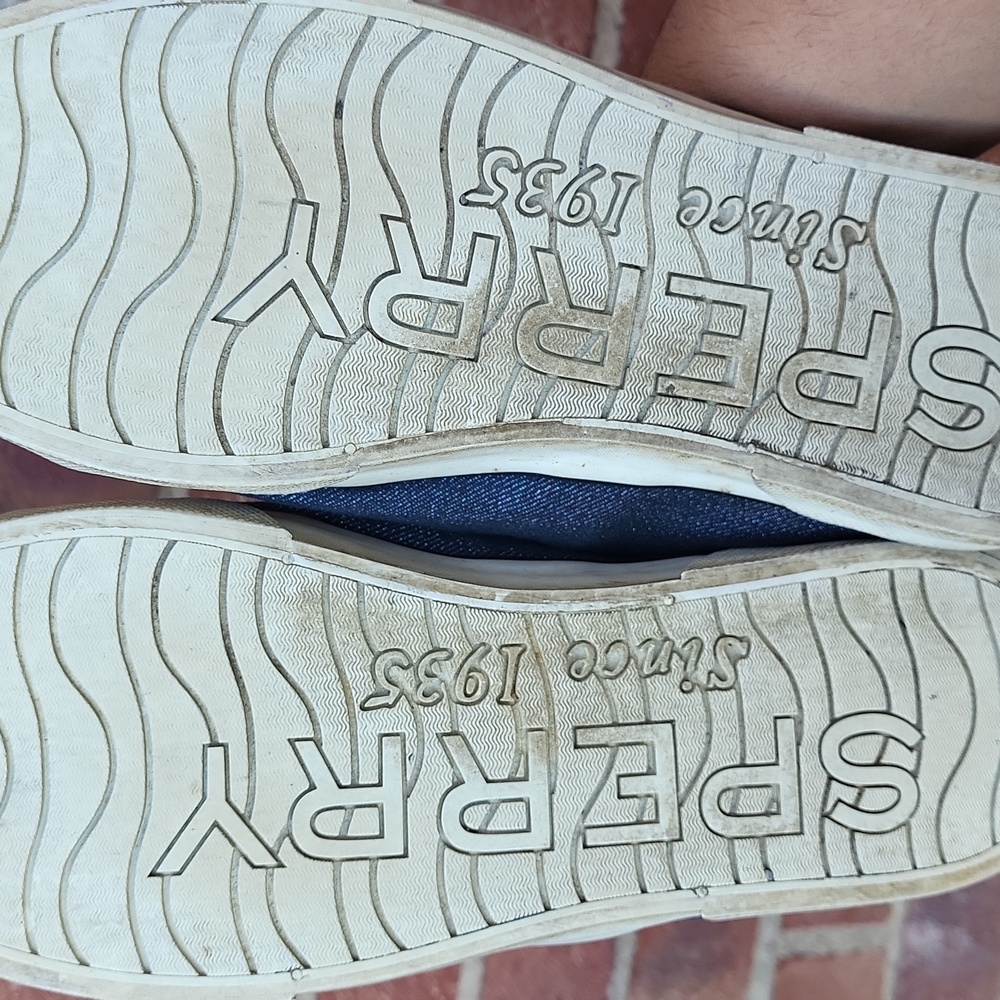 Sperry's - Picture 3 of 4